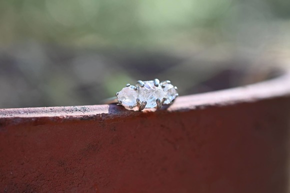 Boho Engagement Ring, Raw Diamond Ring, Rough Diamond Wedding Band, Uniq… - Picture 2 of 5